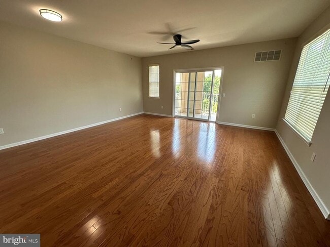 Building Photo - 1424 Colts Cir