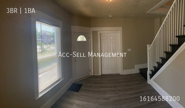 Building Photo - 439 Carrier St NE