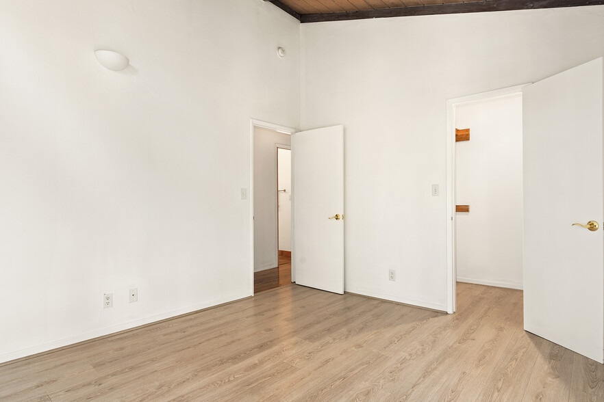 Building Photo - 20932 Canyon Trl