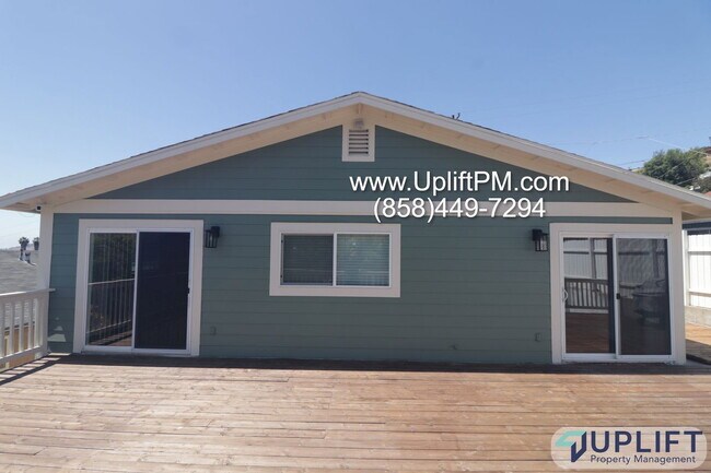 Building Photo - 1225 Capistrano Ave