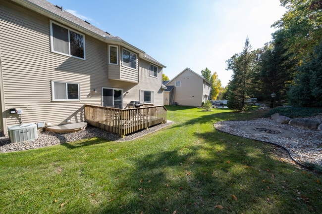 Building Photo - 15863 Kendale Dr