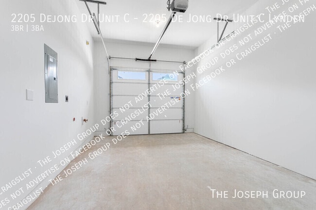 Building Photo - 2205 Dejong Dr Unit C