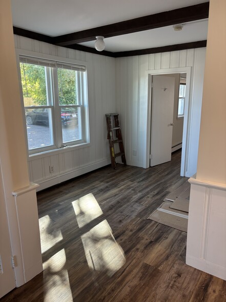 Building Photo - 141 High St