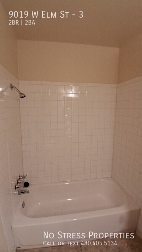 Building Photo - 9019 W Elm St