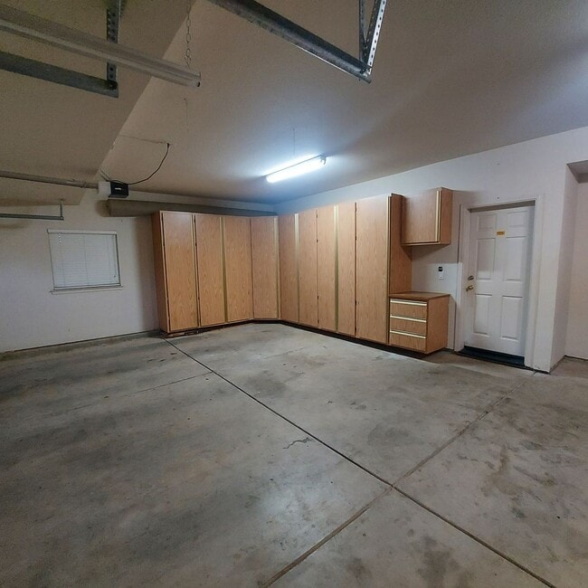 Building Photo - 2604 Javan Ln