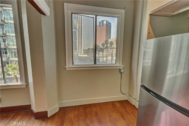 Building Photo - 360 W Ocean Blvd