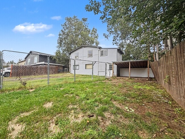 Building Photo - 1340 Norene St