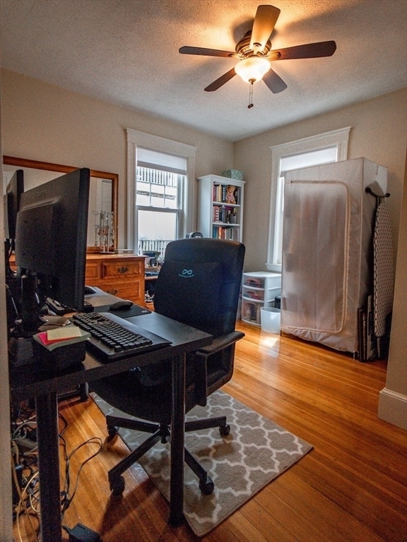 Building Photo - 21 Bradwood St