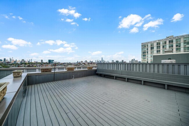 Building Photo - 800 Jackson St