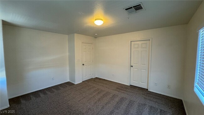 Building Photo - 10525 Blanca Peak Ave