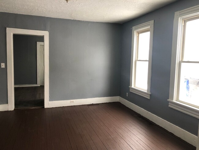 Building Photo - 3206 W 50th St