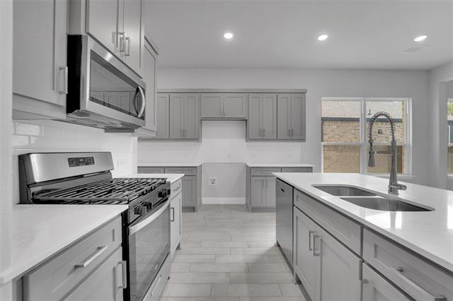 Building Photo - 3004 Cremini Fls