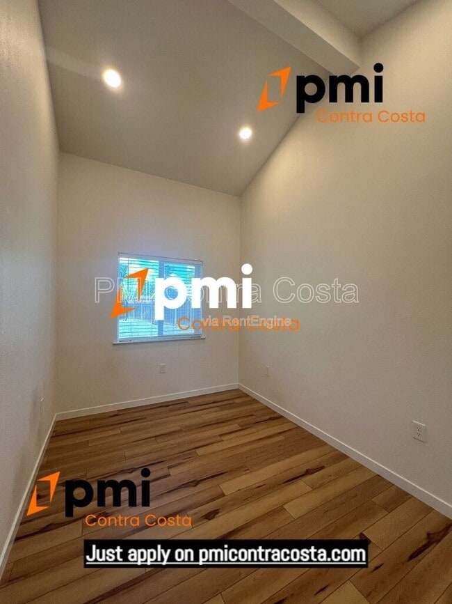 Building Photo - 1173 Las Juntas Way