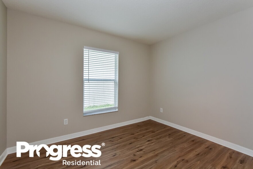 Building Photo - 4926 Walnut Ridge Dr