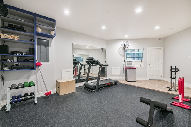 Building Photo - 12636 Briar Patch Dr