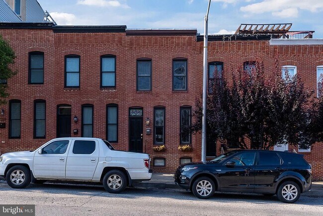 Building Photo - 3215 Fleet St