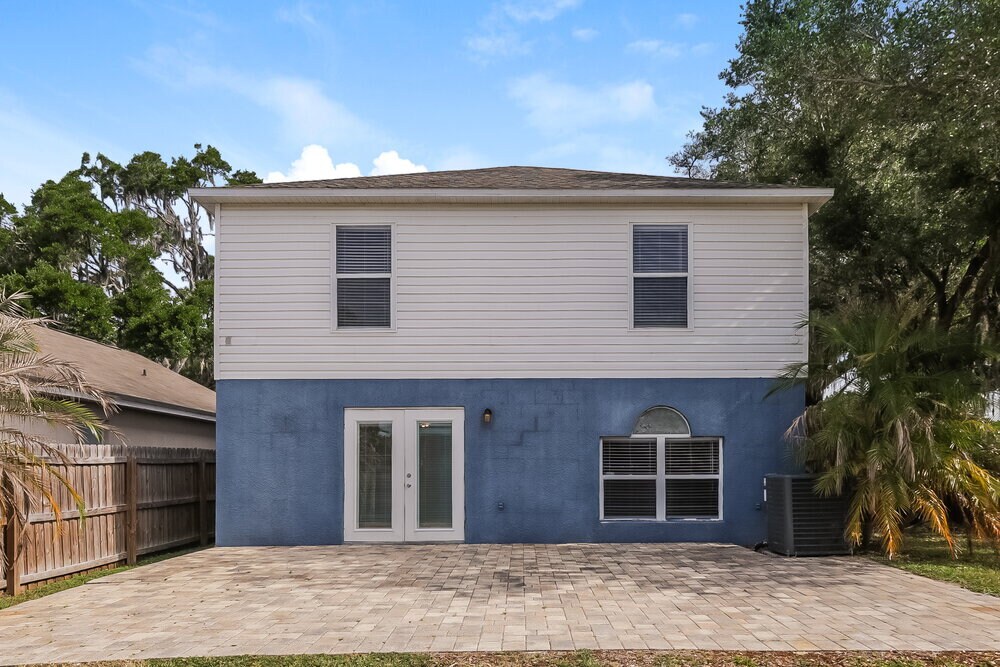 Building Photo - 30200 Double Dr