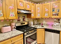 Building Photo - 76 Egmont St