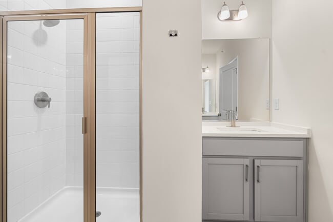 Building Photo - 2406 Ownby Ln