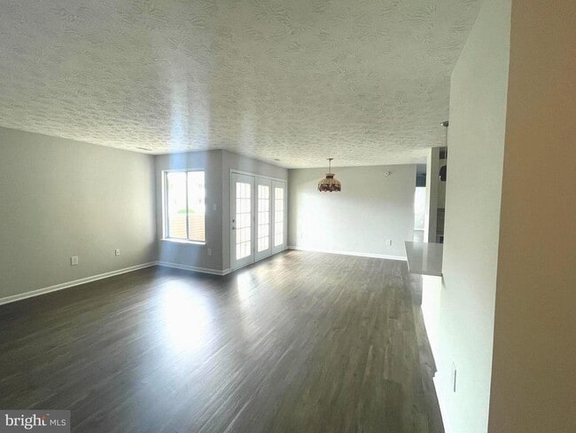 Building Photo - 2137 Wainwright Ct