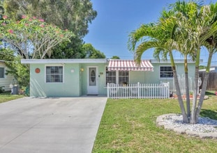 Building Photo - 10595 104th Ave