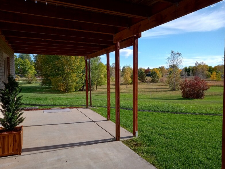 Building Photo - 1648 Northbrook Dr