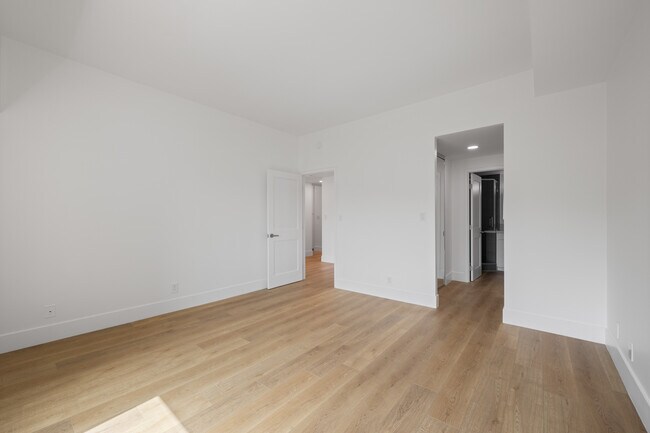 Primary Bedroom - 1155 N La Cienega Blvd