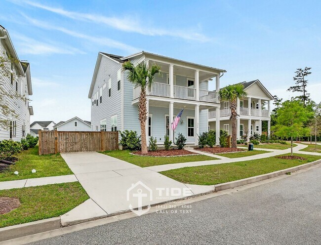 Building Photo - Private Retreat with Modern Upgrades