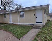 Building Photo - 305 E Downing St