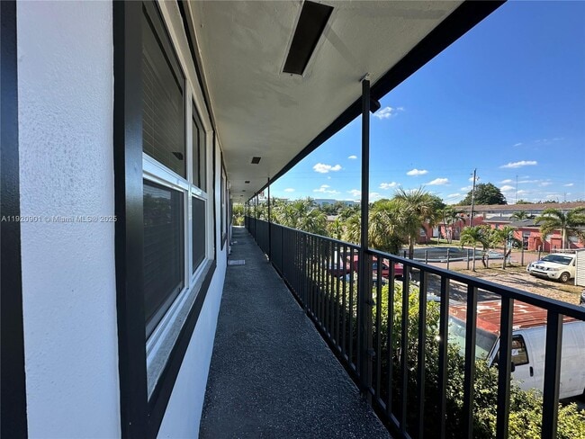 Building Photo - 2300 Madison St