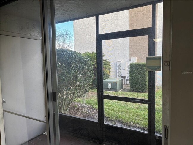 Building Photo - 810 Oakgrove Dr