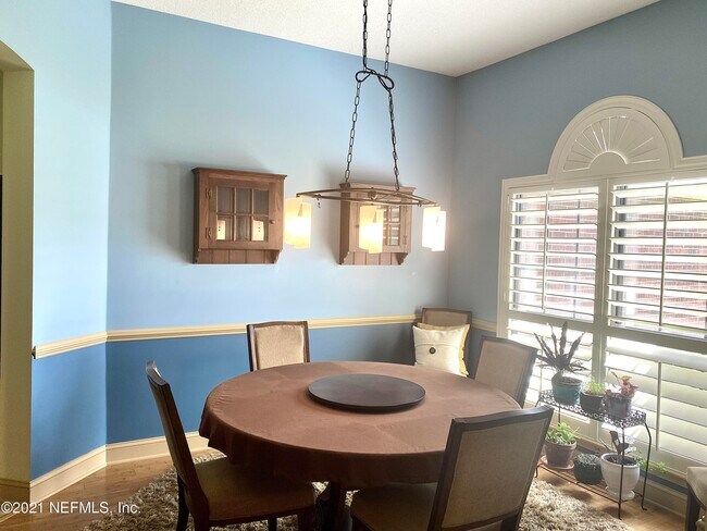 Building Photo - 8699 Canopy Oaks Dr