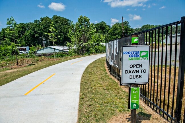 Building Photo - 1791 Willow Way