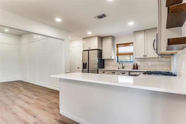 Building Photo - 302 Faircrest Dr