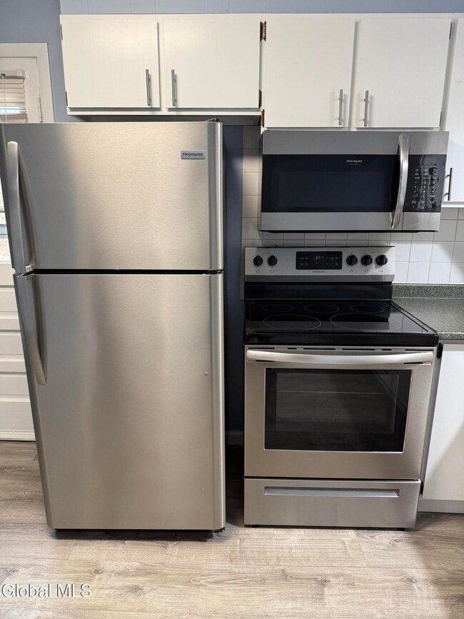 Building Photo - 7 Elgin St