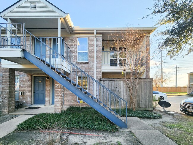 Primary Photo - BEAUTIFUL REMODELED 1 BEDROOM 1 BATH CONDO...