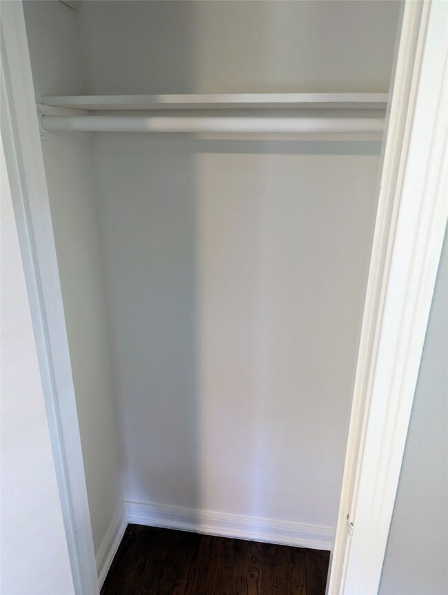 Building Photo - 3111 Deal St