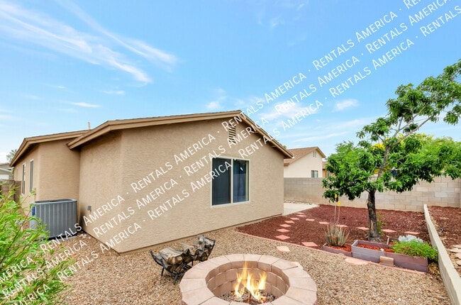 Building Photo - 10138 E Desert Paradise Pl