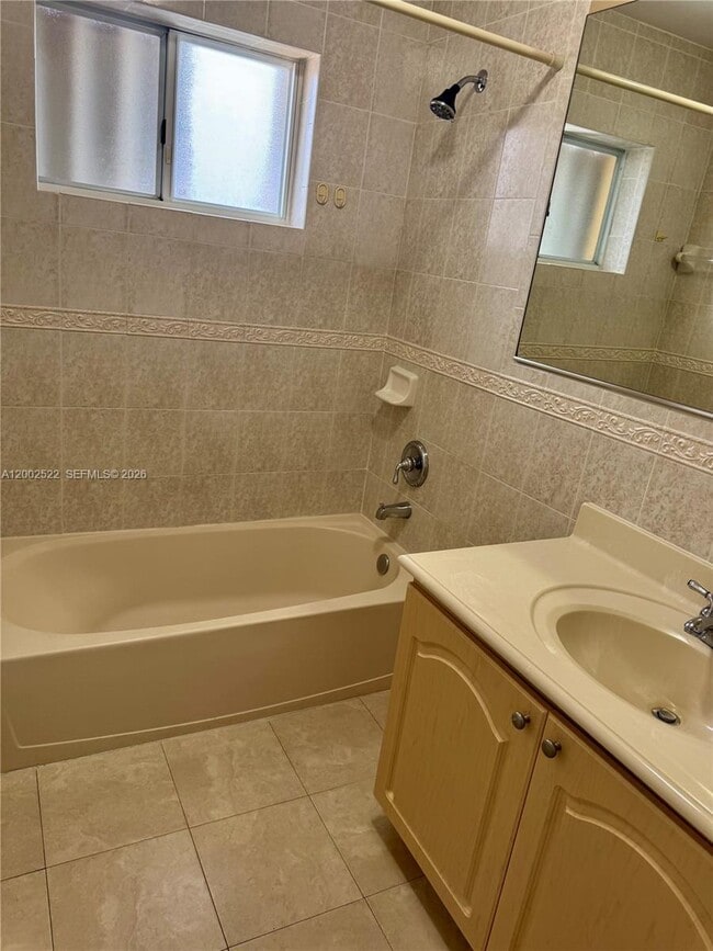 Building Photo - 3891 SW 146th Ct