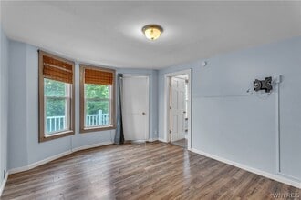 Building Photo - 212 Lockwood Ave