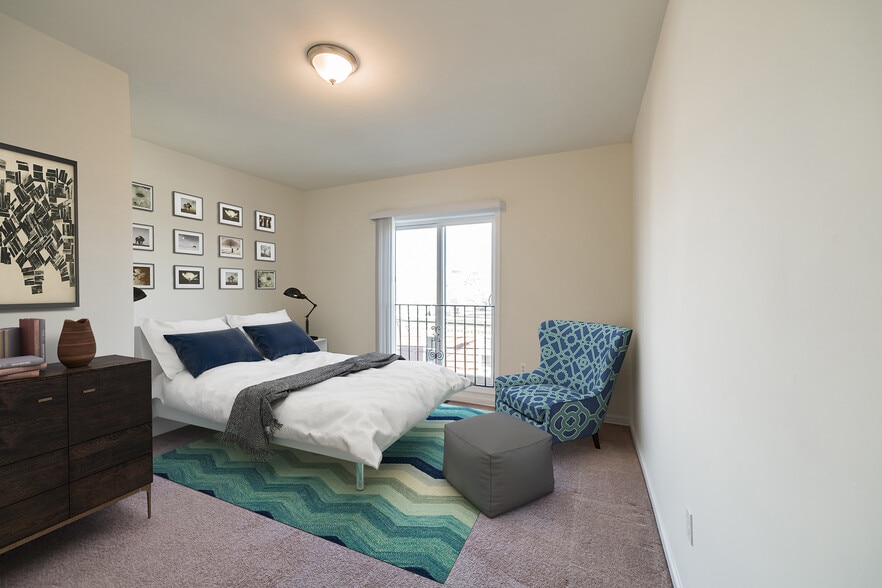 3rd Fl Front BR#2 - 1818 Federal St