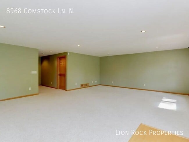 Building Photo - 8968 Comstock Ln N