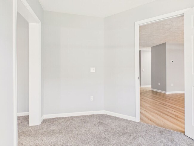 Building Photo - Beautiful Spacious Single Family in Blue Meadow Farms