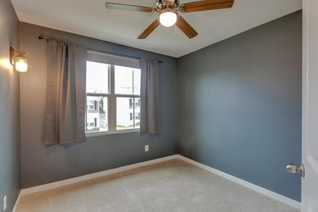 Building Photo - 2935 Winterberry Dr