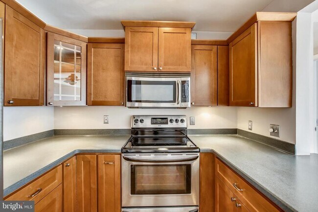 Building Photo - 115 N Lee St