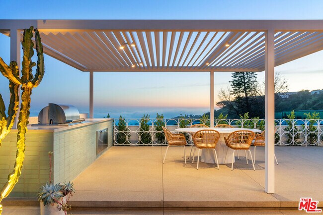 Building Photo - 1227 Tellem Dr