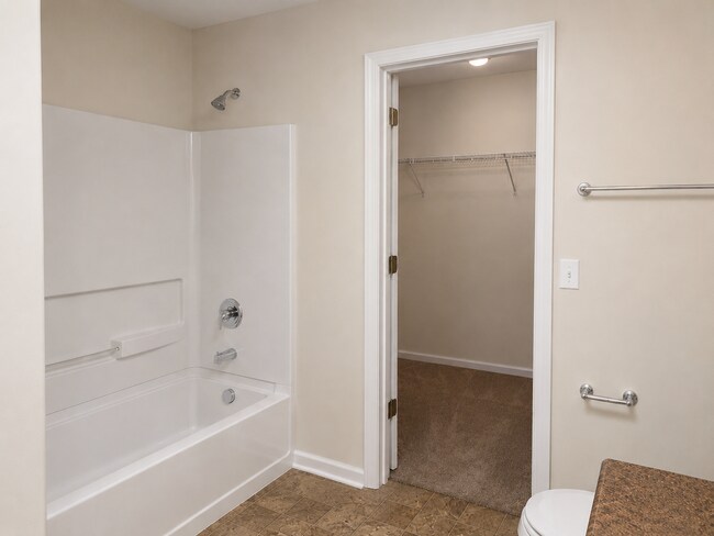 Building Photo - 24 Miller Park Cir