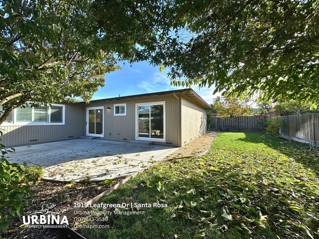 Building Photo - Move-In Ready 3-Bedroom Gem in Santa Rosa with Gorgeous Outdoor Space!