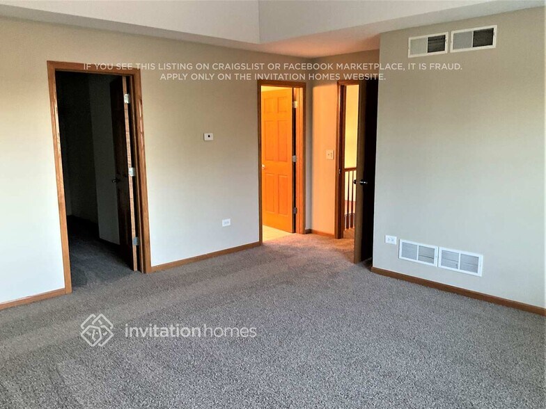 Building Photo - 8172 Parkview Ln