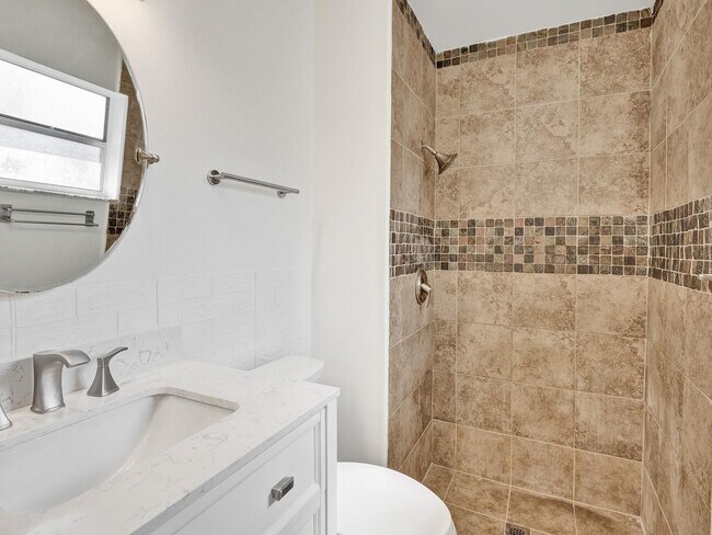 Building Photo - 1257 NW 91st Ave